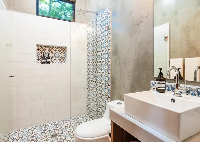 Сasa de vacaciones Steps To The Main Surf Break - 3 Bedroom House