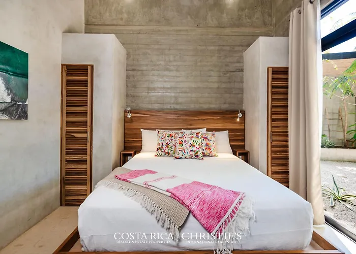 Steps To The Main Surf Break - 3 Bedroom House * Refundores