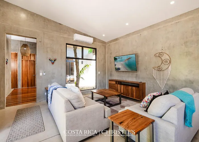 Steps To The Main Surf Break - 3 Bedroom House * Refundores