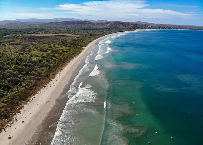 Steps To The Main Surf Break - 3 Bedroom House Сasa de vacaciones Refundores